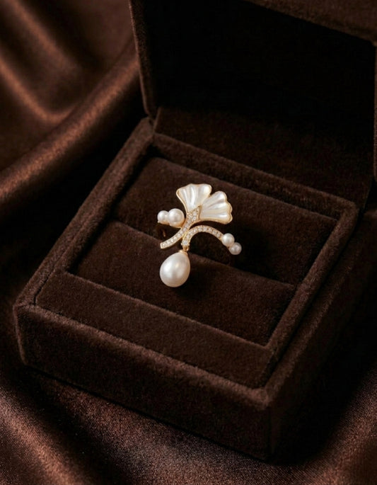 The Royal Pearl Ring